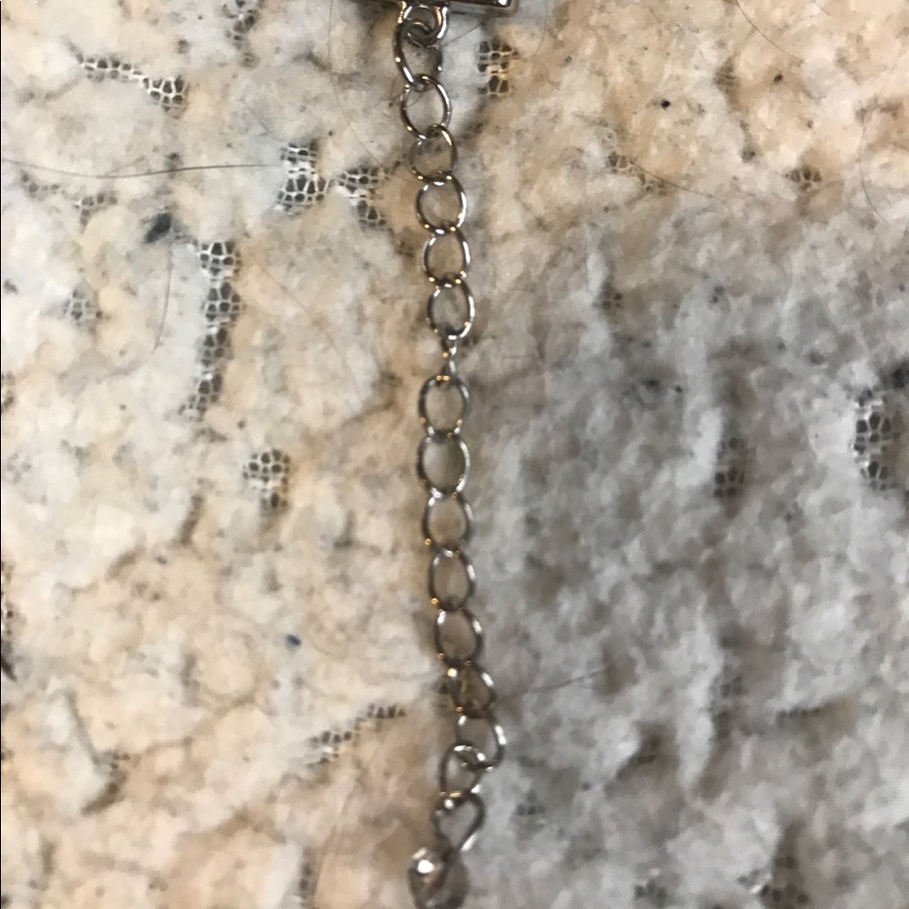 Choker - Picture 5 of 5